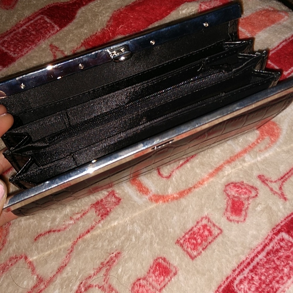 Black wallet